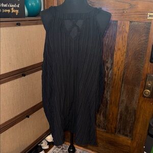 Sleeveless Black top